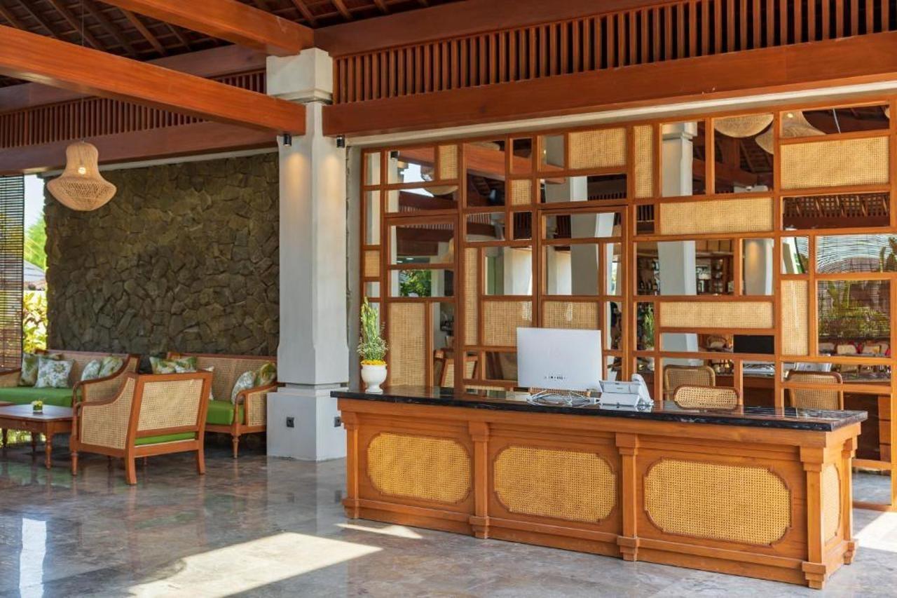 Hotel Adiwana Suweta Ubud Exterior foto Reception at the resort