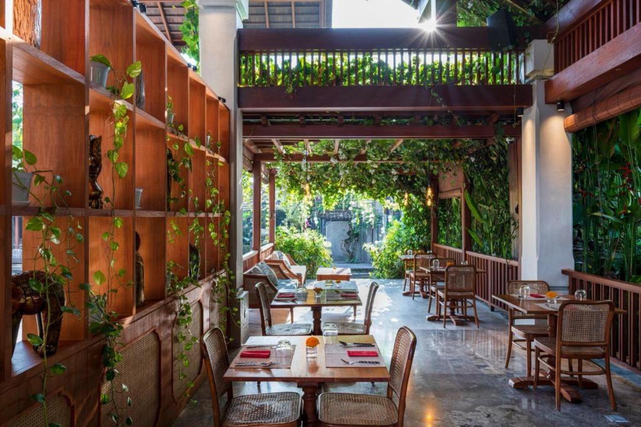 Hotel Adiwana Suweta Ubud Exterior foto The restaurant's interior